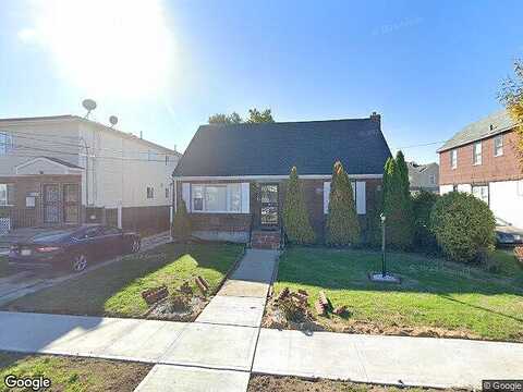 118-28 204 St, SAINT ALBANS, NY 11412