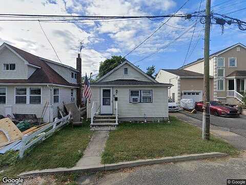 Lohsen Pl, KEANSBURG, NJ 07734