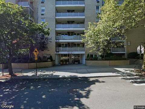 143 -20 84Th Dr, JAMAICA, NY 11435