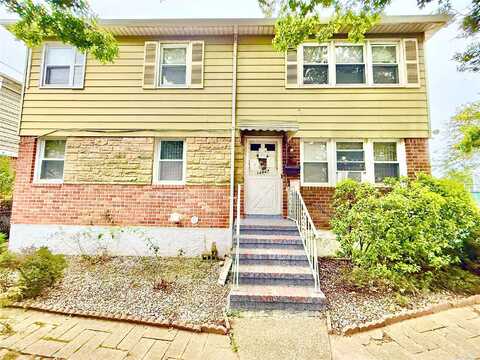 124Th St, SOUTH OZONE PARK, NY 11420