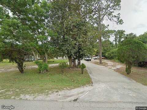 6Th, LEHIGH ACRES, FL 33972