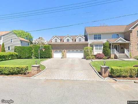 Cross Hill Rd, Eastchester, NY 10709