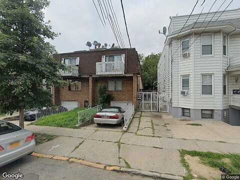 121St Street, COLLEGE POINT, NY 11356