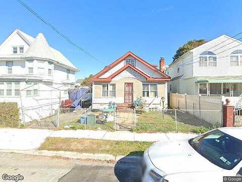 135Th Avenue, Jamaica, NY 11413