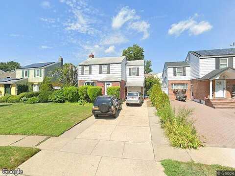 Emily, ELMONT, NY 11003