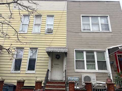 27Th Street, Queens, NY 11101