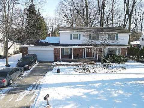 Robindale, CLINTON TOWNSHIP, MI 48036