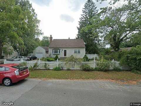 Champlin Ave, EAST ISLIP, NY 11730