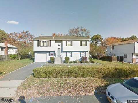 43Rd, COPIAGUE, NY 11726