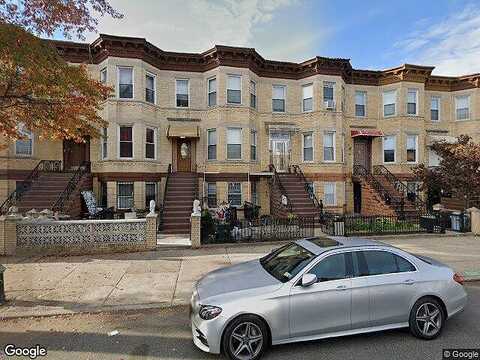 17Th, BROOKLYN, NY 11214