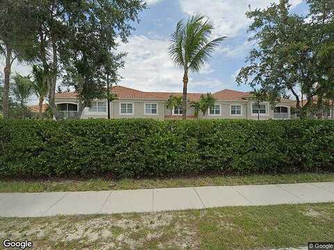 Violeta, ESTERO, FL 34135