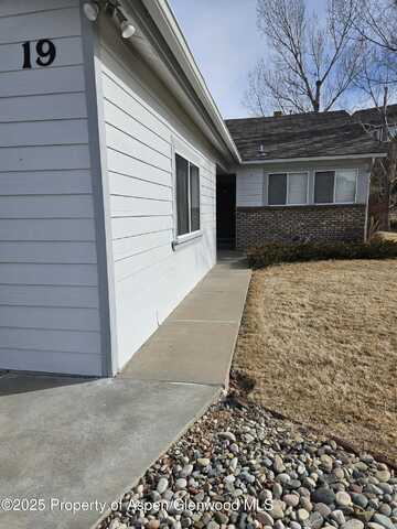 19 W Ridge Court, Parachute, CO 81635