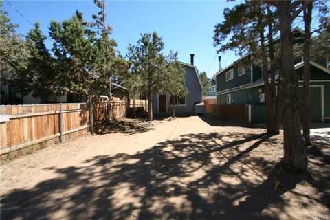 2140 7th Lane, Big Bear City, CA 92314