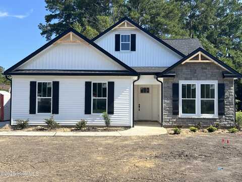 8805 Nottoway Avenue NW, Calabash, NC 28467