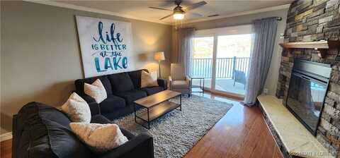 4 Sunrise Ridge Drive, Sunrise Beach, MO 65079