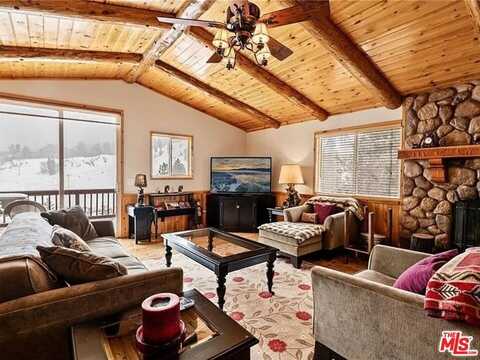 1362 Balsam Dr, Big Bear Lake, CA 92315