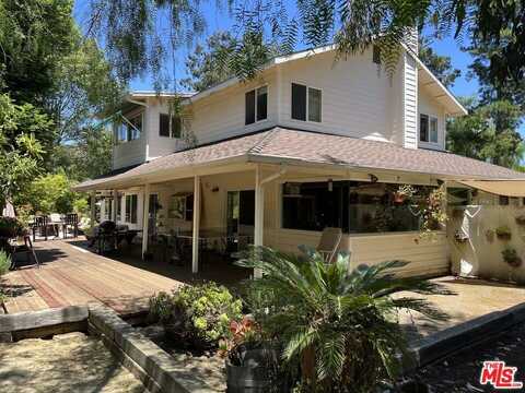 1727 Sylvania Ln, Topanga, CA 90290