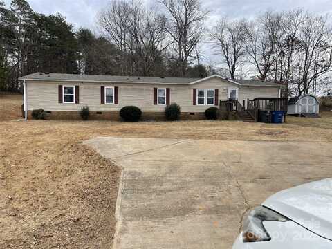 372 Forest Hollow Drive, Statesville, NC 28677