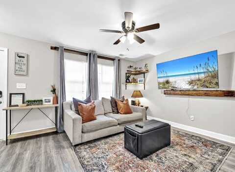 400 Rhonda Kay Court Street, Fort Walton Beach, FL 32547