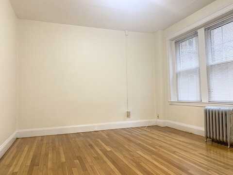 333 Harvard St 1A, Cambridge, MA 02139