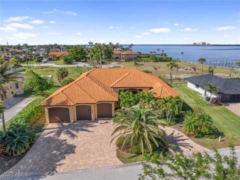 15006 Bonaire Circle, Fort Myers, FL 33908