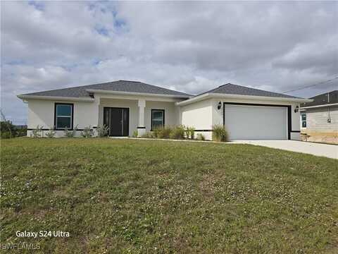 2520 NE 1st Place, Cape Coral, FL 33909