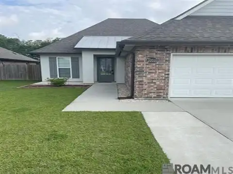 10510 Highland Lakes Dr, Denham Springs, LA 70726