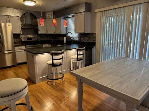 407 Ben Drive, Schererville, IN 46375