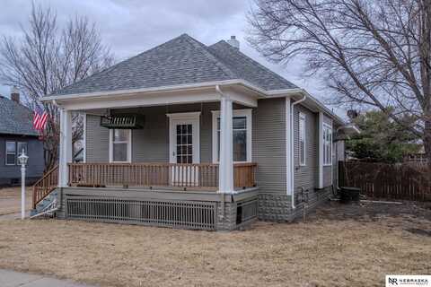 933 W Military Avenue, Fremont, NE 68025