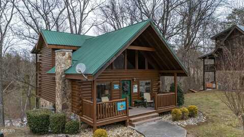 1644 Little Cabin Loop, Sevierville, TN 37862