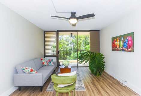 3138 Waialae Avenue, Honolulu, HI 96816