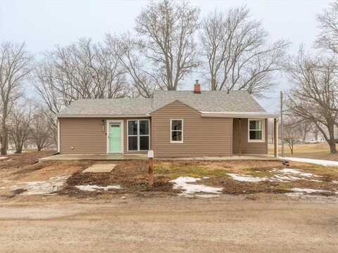 900 S Dallas Street, Maysville, MO 64469