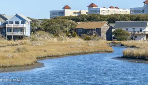 320 Bay Circle, North Topsail Beach, NC 28460