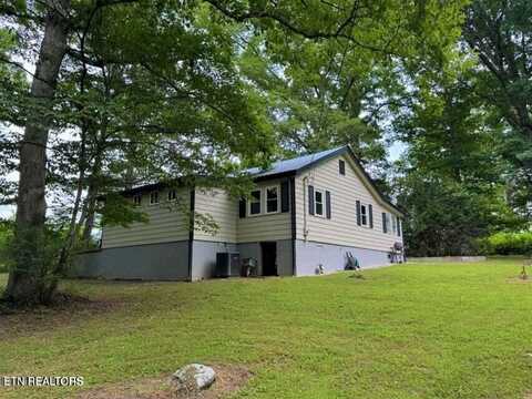 213 Tom Henry Rd, Townsend, TN 37882