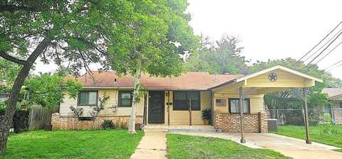 117 N Rawson St, Kerrville, TX 78028