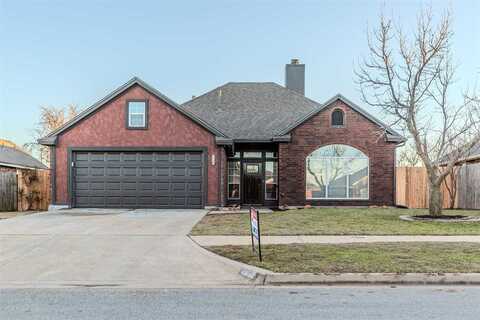 6830 NW Crestwood Dr, Lawton, OK 73505