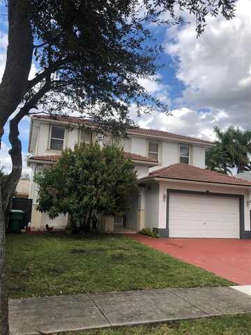 8767 NW 139th Ter, Miami Lakes, FL 33018