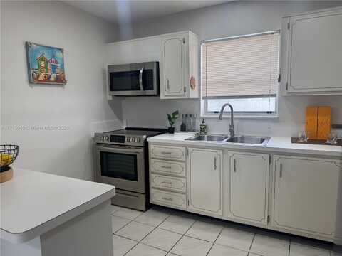 201 178th Dr, Sunny Isles Beach, FL 33160