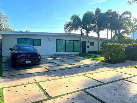 19461 NE 22nd Rd, North Miami Beach, FL 33179