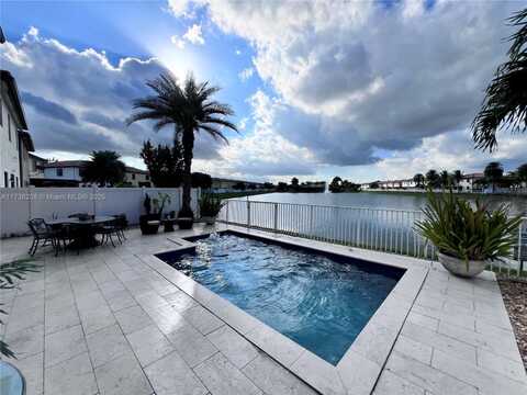 8654 W 33rd Ave, Hialeah, FL 33018