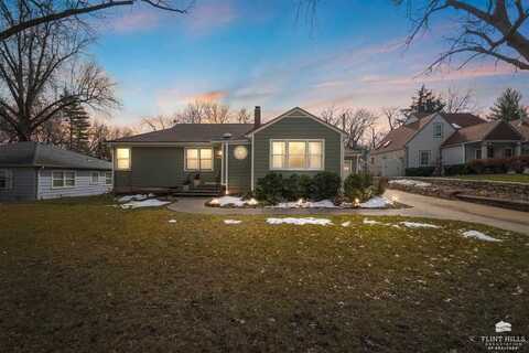 2025 Thackrey Street, Manhattan, KS 66502