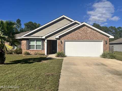 10 Whisperwood Lane, Ocean Springs, MS 39564