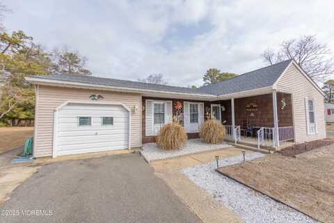 33 Auburn Street, Whiting, NJ 08759