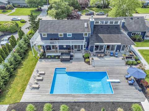 7 Buscher Court, Brookhaven, NY 11719