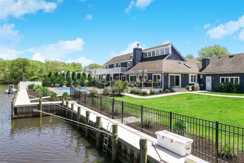 7 Buscher Court, Brookhaven, NY 11719