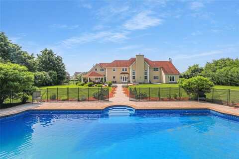 11 Dogwood Lane, East Moriches, NY 11940