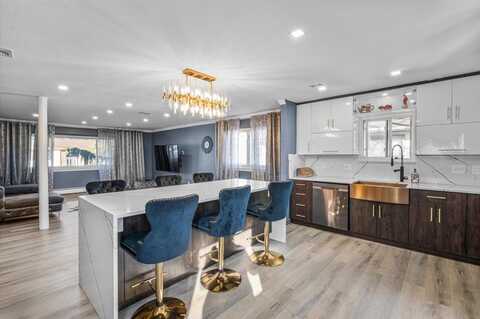 735 Caldwell Avenue, Valley Stream, NY 11581