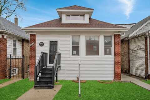 8143 S Bennett Avenue, Chicago, IL 60617