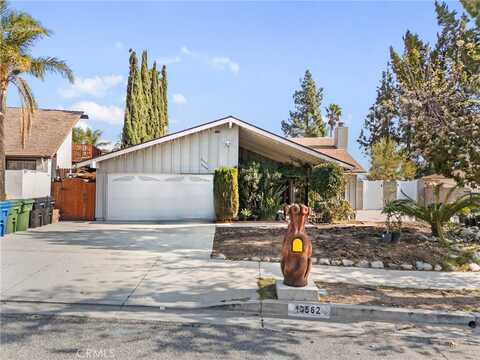 13562 Polk Street, Sylmar, CA 91342