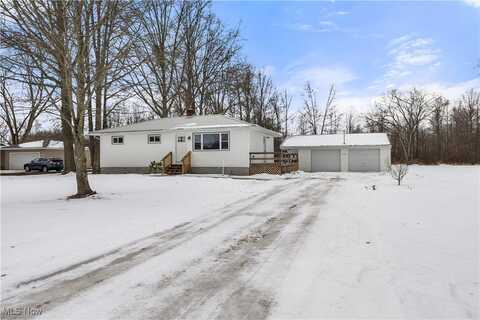 6161 Shafer Road NW, Champion, OH 44481